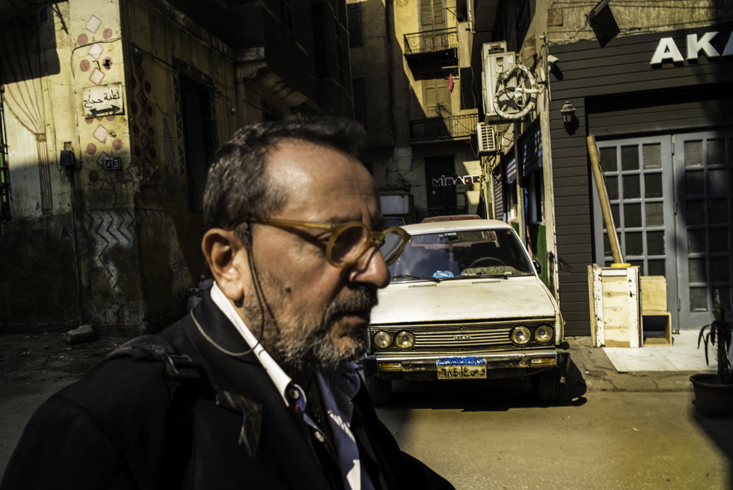 «Είμαι ο Χρίστος και είμαι καλά». Μια συνέντευξη με τον Χρίστο Γ. Παπαδόπουλο για το κάρμα, τα στιχάκια που φυλάει με ευλάβεια στο συρτάρι του και για άλλα πολλά και ενδιαφέροντα