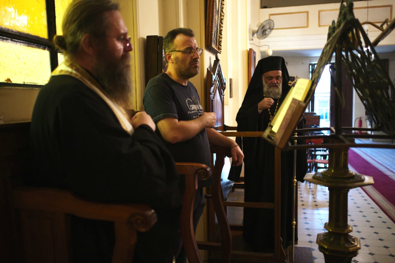 Οι Παρακλήσεις στην Παναγία και η παράκληση της Παναγίας