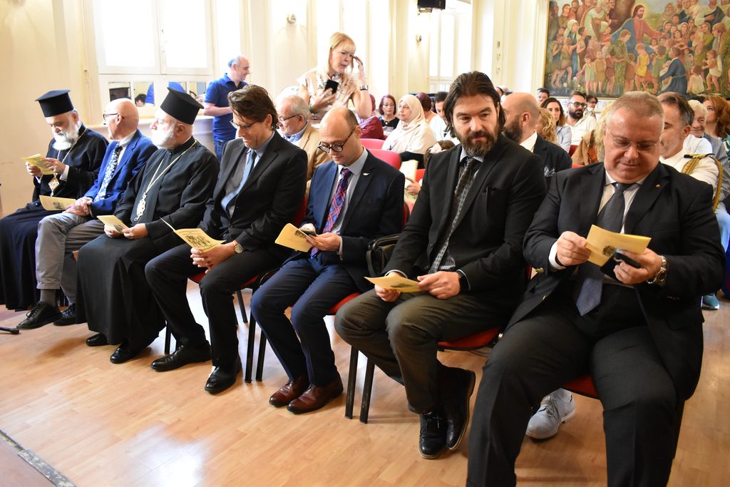 DSC 0025 Την 28η Οκτωβρίου εόρτασαν τα παιδιά της Αχιλλοπουλείου Ελληνική Κοινότητα Καΐρου