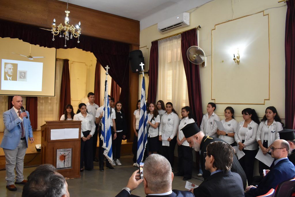 DSC 0066 Αγγουλές, Τσίρκας, Σεφέρης, Στεφανάκης, στον εορτασμό της 28ης Οκτωβρίου στην Αμπέτειο Σχολή Ελληνική Κοινότητα Καΐρου
