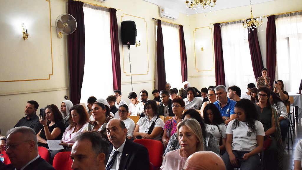 DSC 0084 Αγγουλές, Τσίρκας, Σεφέρης, Στεφανάκης, στον εορτασμό της 28ης Οκτωβρίου στην Αμπέτειο Σχολή Ελληνική Κοινότητα Καΐρου
