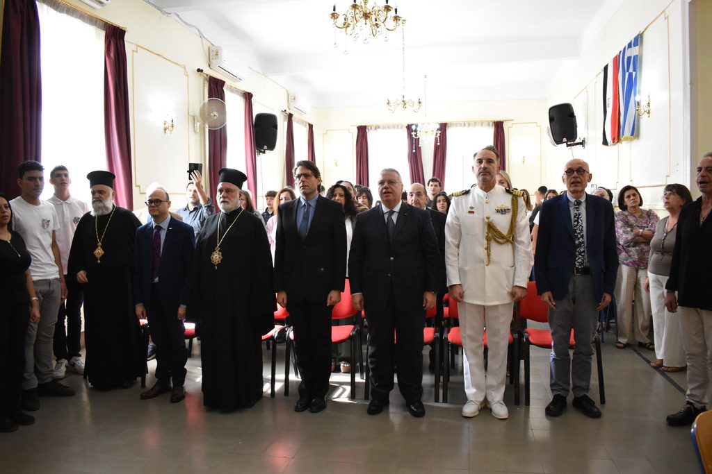 DSC 0093 Αγγουλές, Τσίρκας, Σεφέρης, Στεφανάκης, στον εορτασμό της 28ης Οκτωβρίου στην Αμπέτειο Σχολή Ελληνική Κοινότητα Καΐρου