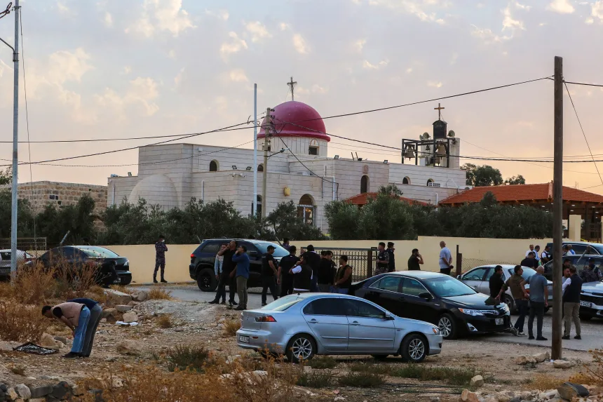 KARAK CHURCH 3 Συλληπητήρια του Πατριάρχη Αλεξανδρείας προς τον Πατριάρχη Ιεροσολύμων για τα θύματα της τρομοκρατικής επίθεσης στην Ιορδανία Ελληνική Κοινότητα Καΐρου