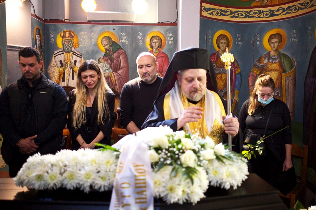 ΠΓ 2 Ετελέσθη η νεκρώσιμος ακολουθία του παπά Γιώργη Ελληνική Κοινότητα Καΐρου